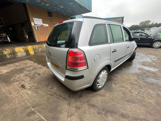 Opel Zafira 2  (B) 2006