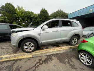 Chevrolet Captiva  C100 2011
