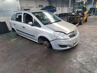 Opel Zafira 2  (B) рест. 2009