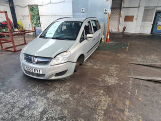 Opel Zafira 2  (B) рест. 2009