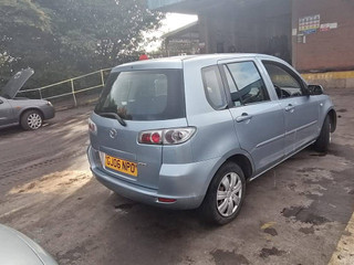 Mazda 2 рест. DY 2006