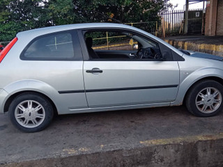 Ford Fiesta 5 2003