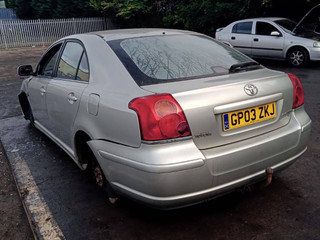 Toyota Avensis 2  (T250) 2003
