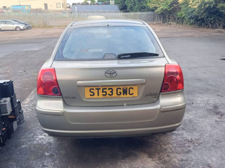Toyota Avensis 2  (T250) 2003