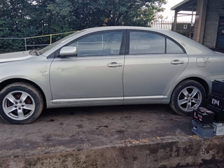Toyota Avensis 2  (T250) 2003