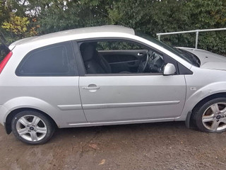 Ford Fiesta 5  рест. 2007