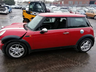 Mini Cooper  R50 2003