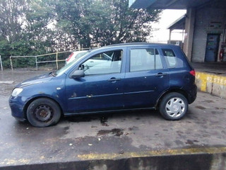 Mazda 2  DY 2003