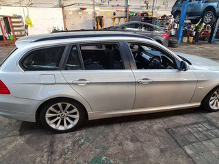 BMW 3 E90/E91 рест. E91 2010