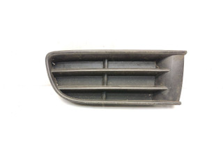 решётка бампера боковая правая Volkswagen Polo 4 поколение 2002, 1.2 л., i, AWY, бензин, 5МКПП, black magic / lc9z, хетчбэк 3 дв., передний привод, правый руль, 6Q0853666