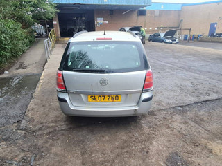 Opel Zafira 2  (B) 2007