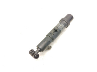 форсунка омывателя фары Mercedes-Benz CLK-Класс C209/A209 C209 2003, 1.8 л., Kompr, M 271.940, бензин, АКПП, серебро, 744u, купе, задний привод, правый руль, A2098600147