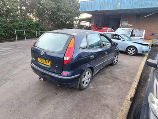 Nissan Almera Tino V10 рест. V10 2005