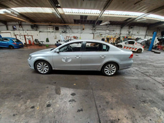 Volkswagen Passat B7 2011