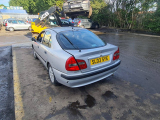 Mitsubishi Carisma рест. 2003