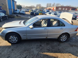 Mercedes-Benz C-Класс W203/S203/CL203 W203 2001