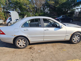 Mercedes-Benz C-Класс W203/S203/CL203 W203 2001