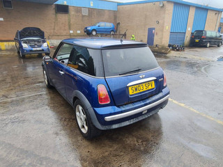 Mini Cooper  R50 2003