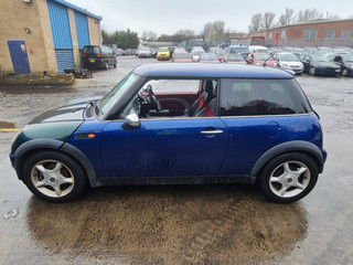Mini Cooper  R50 2003