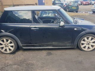 Mini Cooper  R50 2003