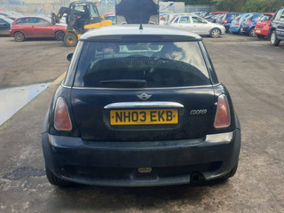Mini Cooper  R50 2003