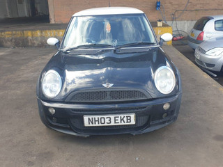 Mini Cooper  R50 2003