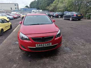 Opel Astra J 2012