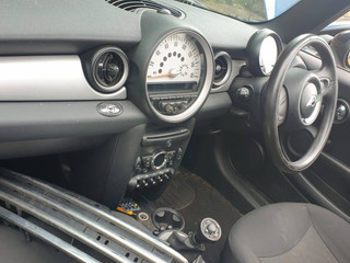 Mini Cabrio 2  рест. R57 2011