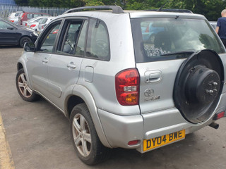 Toyota RAV4 2  (XA20) рест. 2004