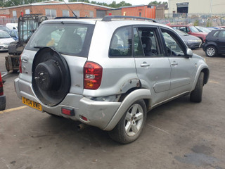 Toyota RAV4 2  (XA20) рест. 2004