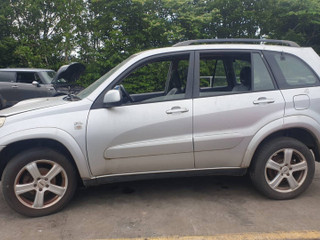 Toyota RAV4 2  (XA20) рест. 2004