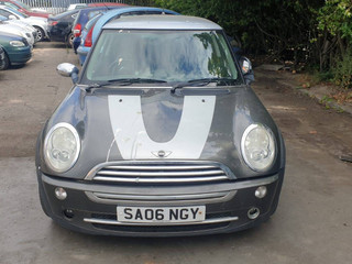 Mini Cooper рест. R50 2006