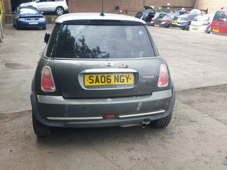 Mini Cooper рест. R50 2006