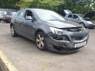 Opel Astra J 2010