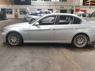 BMW 3 E90/E91/E92/E93 E90 2005