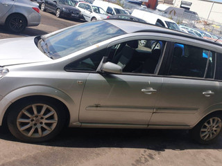 Opel Zafira 2  (B) 2005