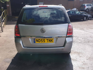 Opel Zafira 2  (B) 2005