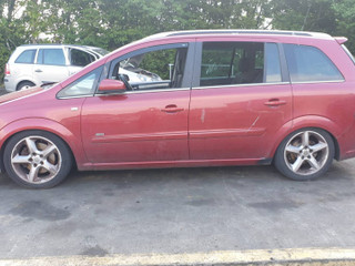 Opel Zafira 2  (B) 2006