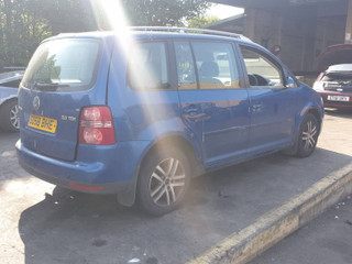 Volkswagen Touran рест. 2009