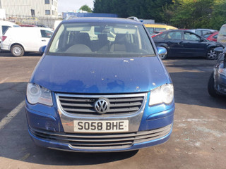 Volkswagen Touran рест. 2009