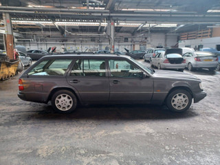 Mercedes-Benz E-Класс W124 рест. S124 1995