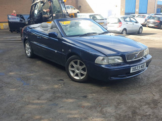 Volvo C70 2000