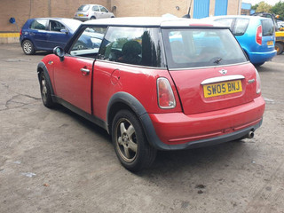 Mini Cooper рест. R50 2005