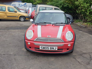 Mini Cooper рест. R50 2005