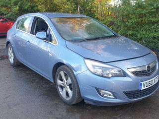 Opel Astra J 2010