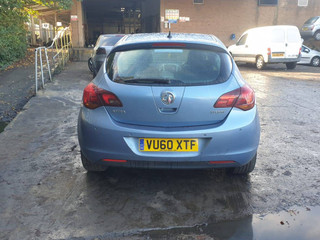Opel Astra J 2010