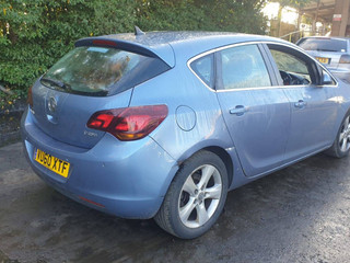 Opel Astra J 2010