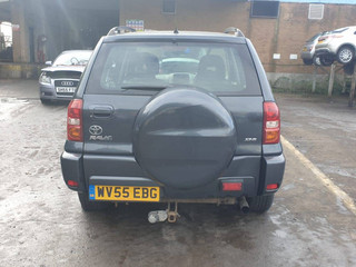 Toyota RAV4 2  (XA20) рест. 2005