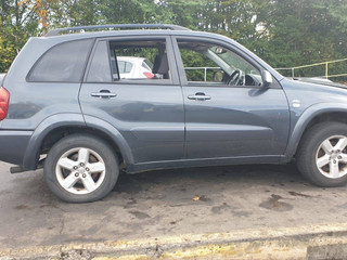 Toyota RAV4 2  (XA20) рест. 2005