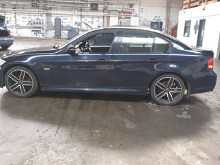 BMW 3 E90/E91/E92/E93 E90 2006